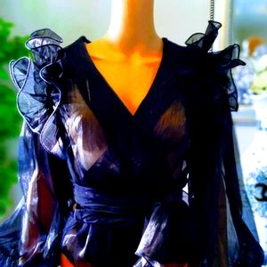 Black puffed sleeve Blouse